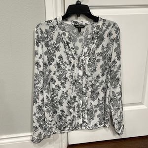 Great work top! VERY minimal wear, maybe once.